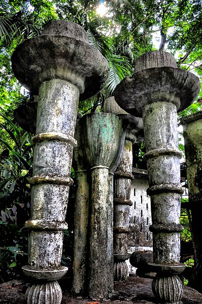 File:Las Pozas, Xilitla (7159119811).jpg