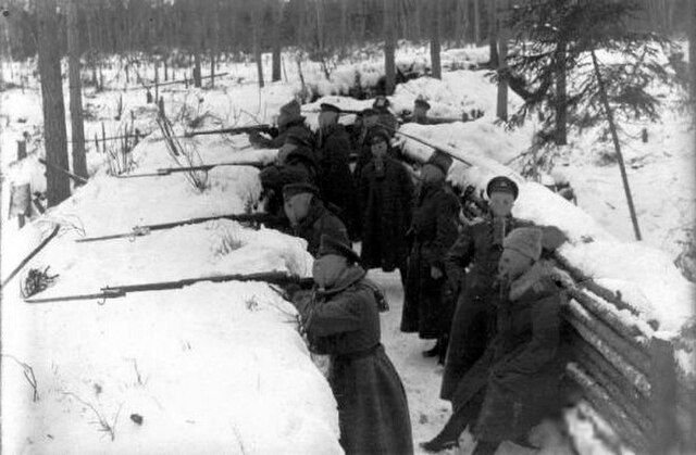Latvian riflemen in the trenches during the Christmas Battles.