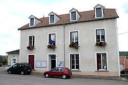 Mairie de Fresnes-sur-Apance en 2013.jpg