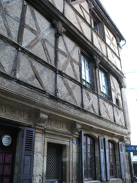 File:Maison - 11 rue de l'Ancien-Palais - Moulins (1).jpg