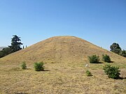 Marathon Tomb of the Athenians 2.jpg