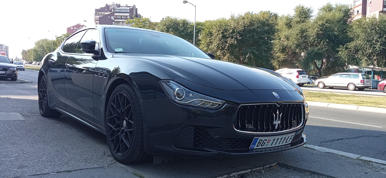 Maserati Ghibli матовая чёрная