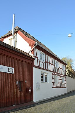 Alte Dorfgasse in Hochheim am Main