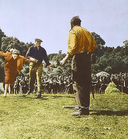 Maureen O'Hara John Wayne from lobby card 5.jpg