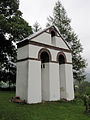 English: Paravan bell tower in Mchawa village Polski: Dzwonnica parawanowa w miejscowości Mchawa