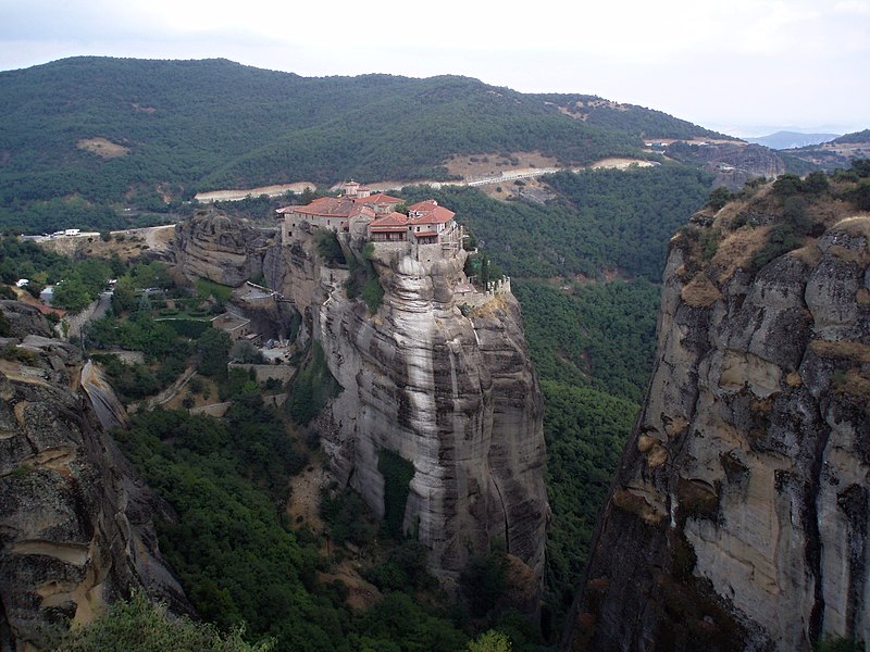 File:Metora - Kalampaka Greece - panoramio (3).jpg