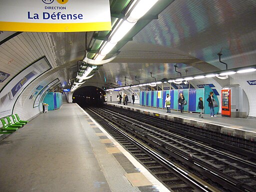 Metro Paris - Ligne 1 - Pont de Neuilly (6)