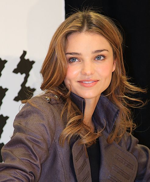 Lisabeth Windsor 493px-Miranda_Kerr_cropped