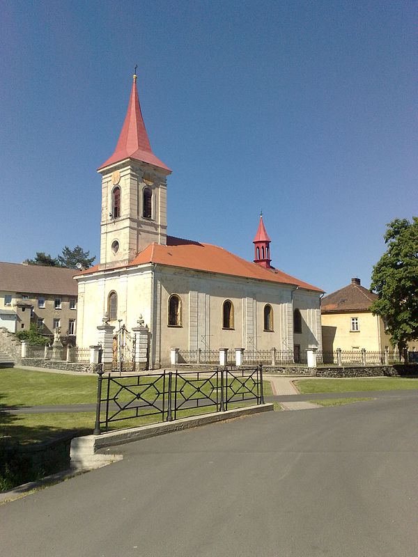 Kostel svatého Apolináře (Modlany)