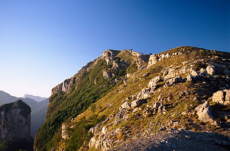 Blick auf den Monte Nona (1279 m)