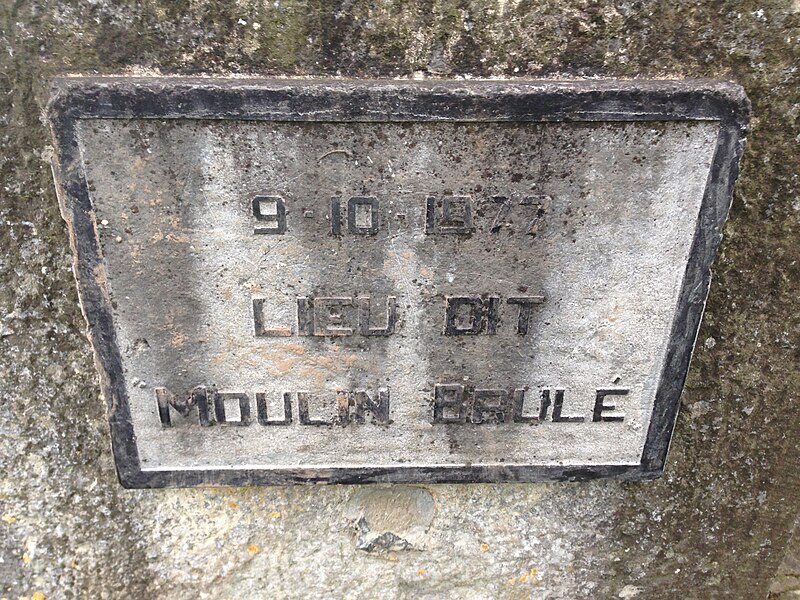 File:Moulin brûlé de Quiévrain (panneau).JPG