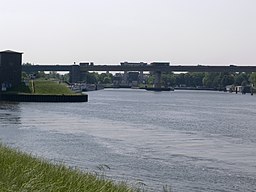 NRW, Duisburg - Schleuse Meiderich 02