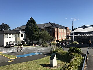 <span class="mw-page-title-main">New Plymouth Girls' High School</span> School