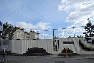 Neyagawa City Ishizu elementary school.JPG