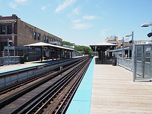 Northbound platform at Sedgwick.jpg