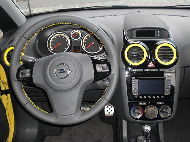 Archivo:Opel Corsa D Dashboard 2012.jpg - Wikipedia, la enciclopedia libre
