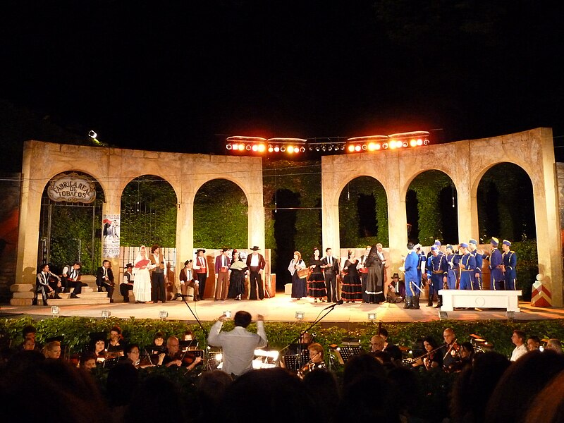 File:Opera Carmen in Summer Theatre, Varna (6070300116).jpg