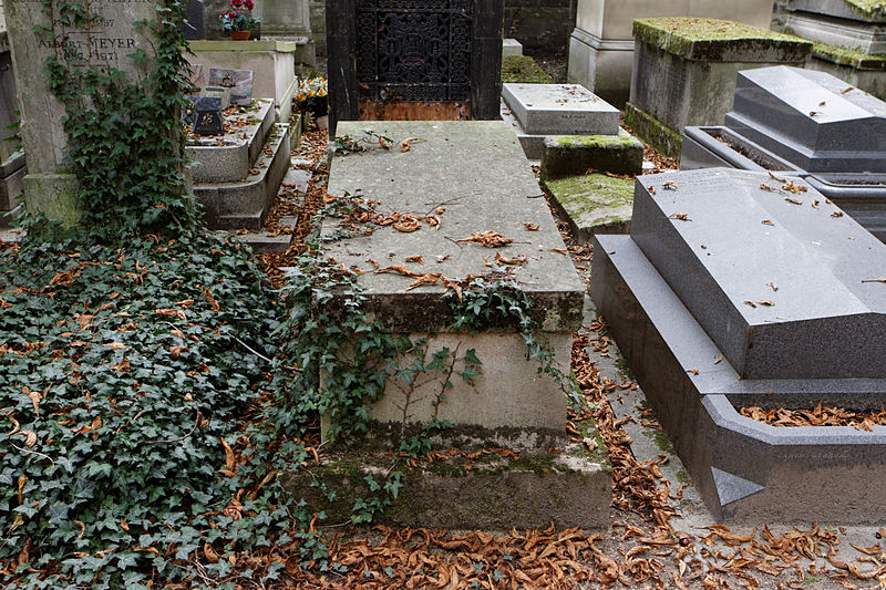 File:Père-Lachaise - Division 7 - Mantoux 01.jpg