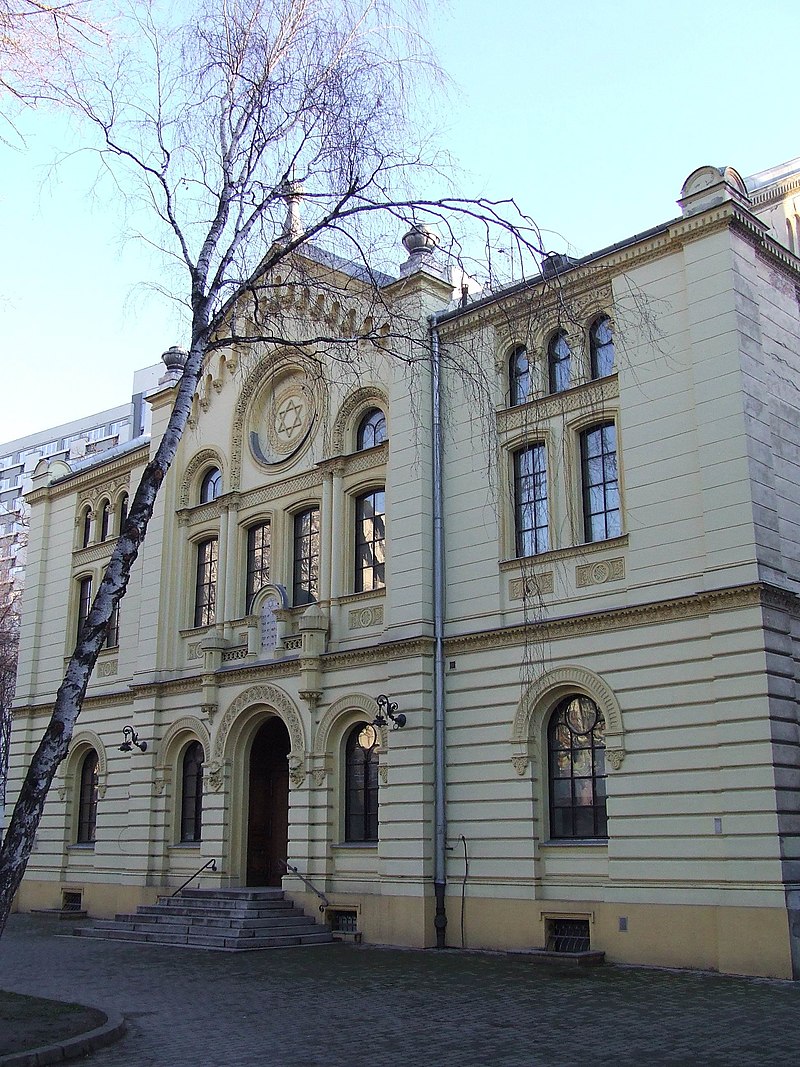 PL Warsaw Synagoga Twarda front.jpg