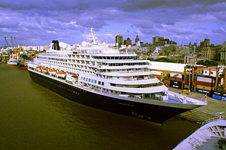 Prisendam in the Port of Montevideo PRINSENDAM 20100224 5550a.jpg