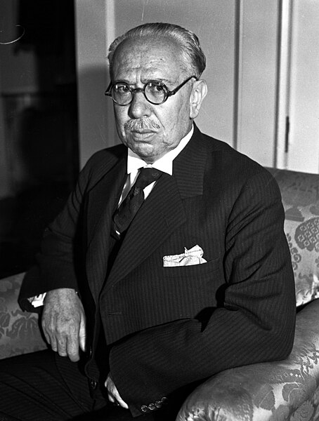 File:Pascual Ortiz Rubio in Los Angeles, 1932.jpg