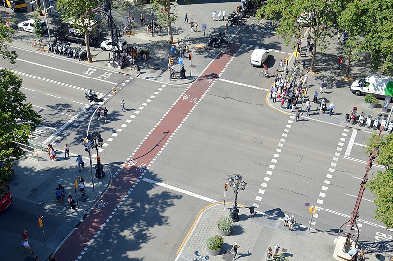 File:Passeig de Gràcia and Carrer de Provença crossroads seen from Casa Milà, Barcelona, 2023.jpg