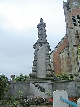 Monument bij de kerk van Pertain