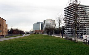 near “Fontänenplatz” eastwards