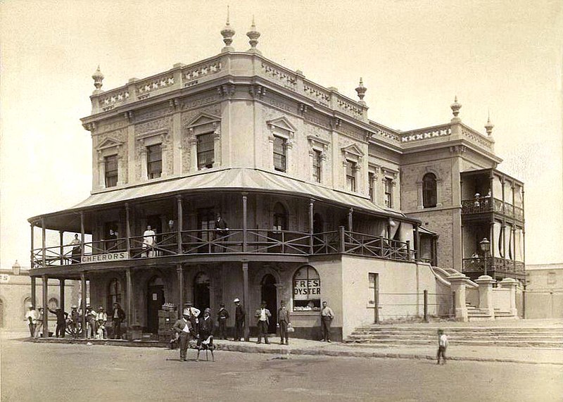 File:Pier Hotel at Glenelg in 1890 (2).jpg