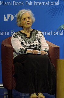 <span class="mw-page-title-main">Elena Poniatowska</span> Mexican journalist and author