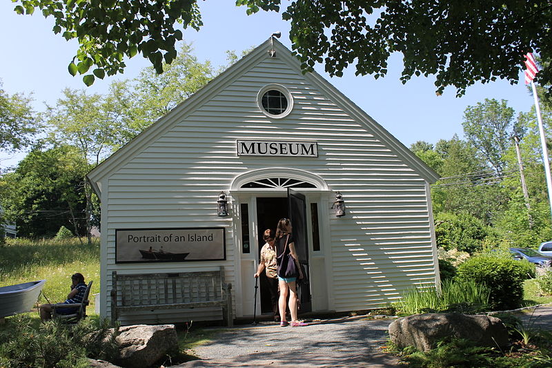 File:Portrait of an Island Museum, Somesville, ME IMG 2239.JPG