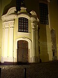Миниатюра для Файл:Praha kostel Archandela Michaela portal.jpg