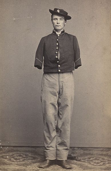File:Private William Sergeant of Co. E, 53rd Pennsylvania Infantry Regiment, in uniform, after the amputation of both arms.jpg