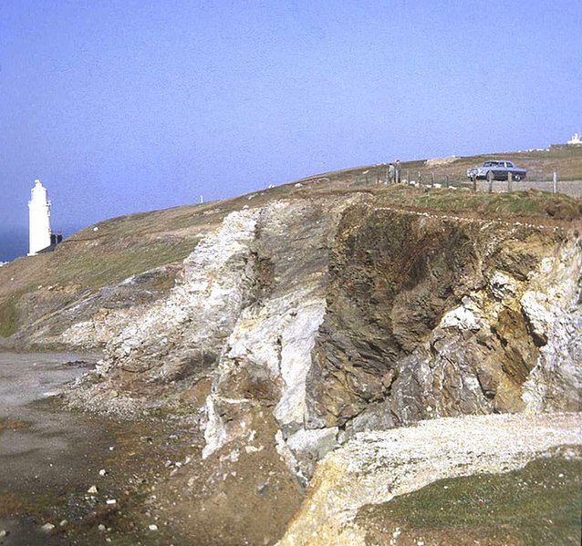 File:Quarry at Trevose Head - geograph.org.uk - 691301.jpg