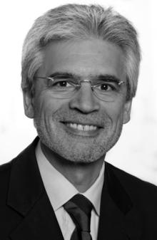 Potret Ralf J. Radlanski