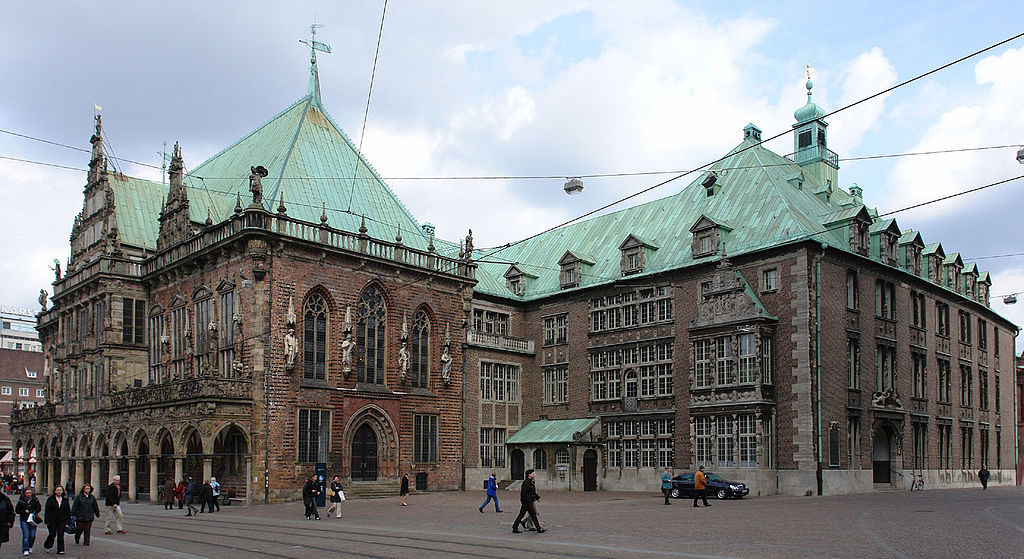 Rathaus Bremen - Altes Rathaus (links) und Neues Rathaus (rechts)
