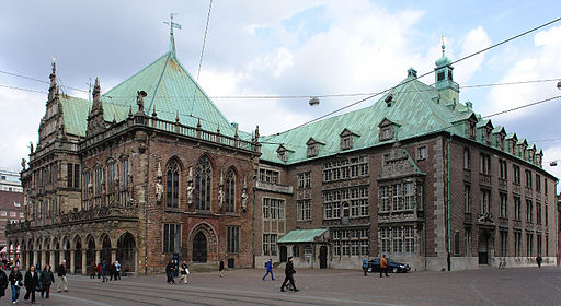 Rathaus Bremen - Altes Rathaus (links) und Neues Rathaus (rechts)