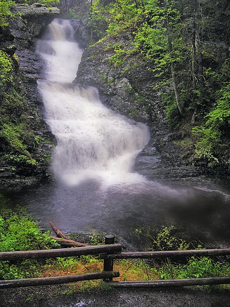 File:Raymondskill Falls.jpg