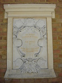 Plaque commemorating the opening of the rebuilt station in 1991