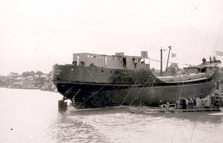 The Ben Bates is launched from Rowhedge Ironworks in 1956 Rowhedge-Ironworks-geograph-3478972-by-Peter-Pearson.jpg