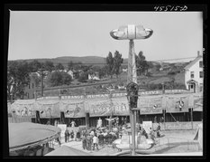 Rutland, Vermont. At the Vermont State Fair, by Jack Delano, United States Office of War Information, September 1941, from the Library of Congress - master-pnp-fsa-8c06000-8c06700-8c06779a.tif