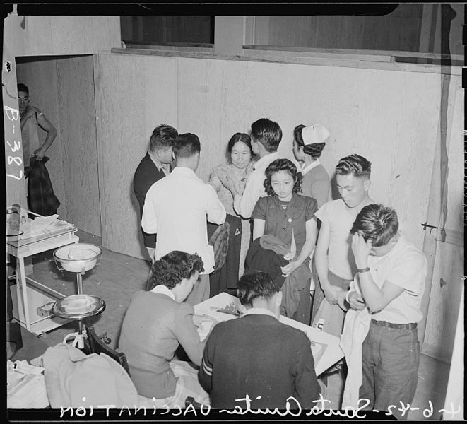 File:Santa Anita Park Assembly Center, Arcadia, California. Newcomers at Santa Anita assembly center rec . . . - NARA - 537018.jpg