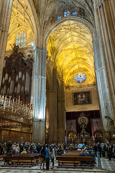 File:Seville Cathedral (6931808712).jpg