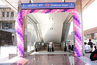 <span class="mw-page-title-main">Shalimar Bagh metro station</span> Metro station in Delhi, India