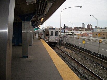 Cómo llegar a Spring Garden Station en transporte público - Sobre el lugar