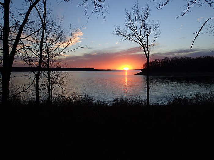 Sunrise over Stockton Lake - panoramio