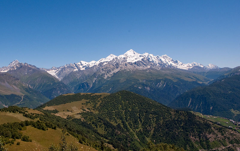 File:Svaneti View from Mestia's TV Tower-Vaizdas nuo Mestijos TV bokšto (3871663369).jpg