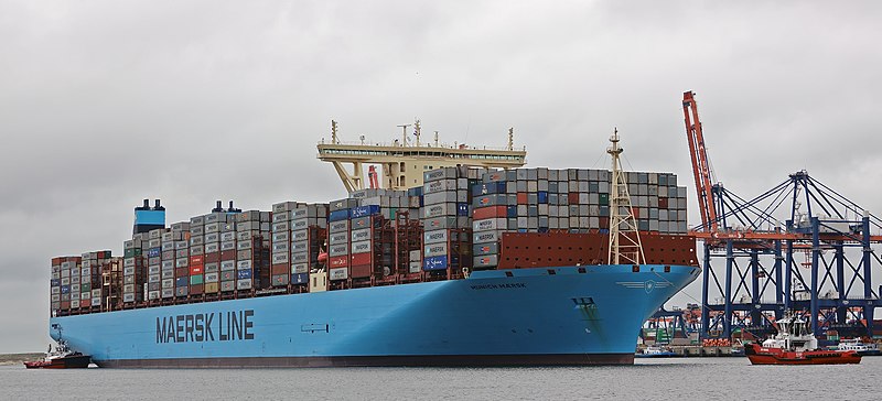 File:TRITON , SMIT PANTHER , SD REBEL & MUNICH MAERSK (35796618054).jpg