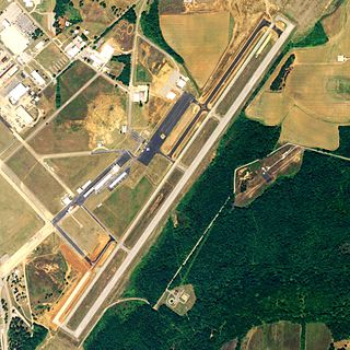 <span class="mw-page-title-main">Talladega Municipal Airport</span> Airport in Lincoln, Alabama