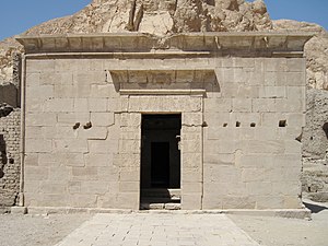 Temple of Deir el-Medina 04.JPG